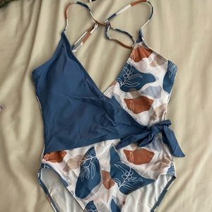 Shein Small Modern Design Multicolor One Piece Swimsuit